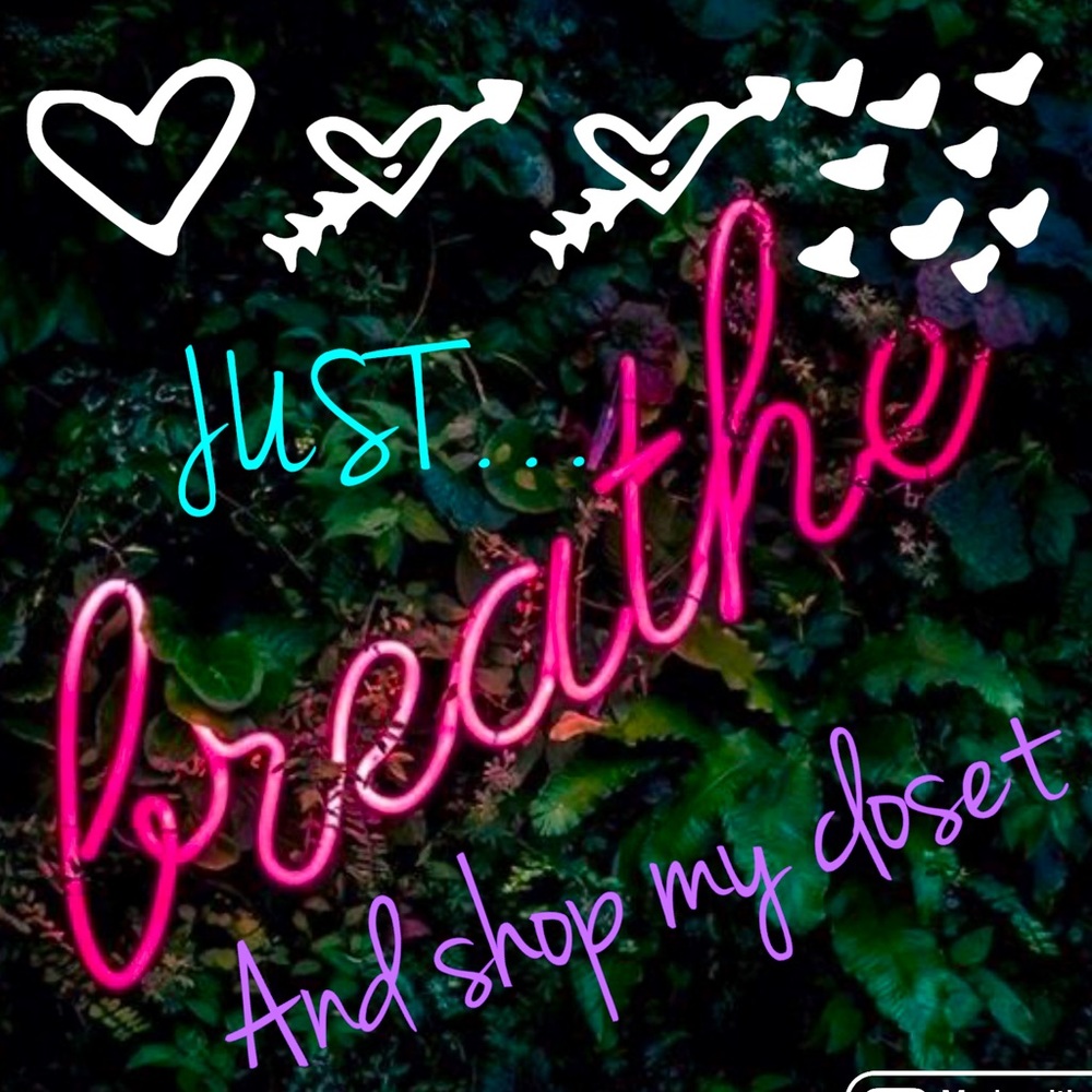 💋MAKE SOME OFFERS LOVLIES💋